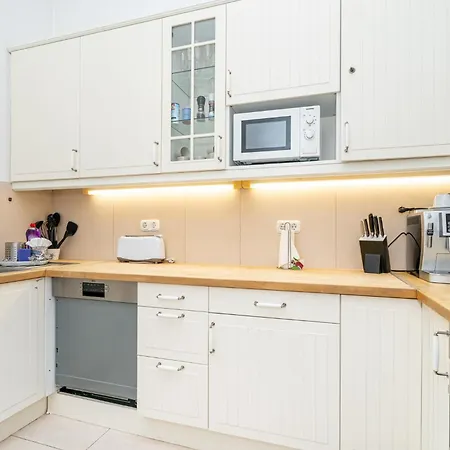 3 Bdr Heart Of Budapest Central Apartment Exterior photo